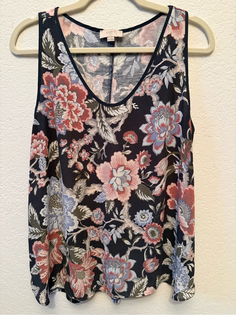 LOFT Smoky Grey Floral Sleeveless Scoop Neck Tank